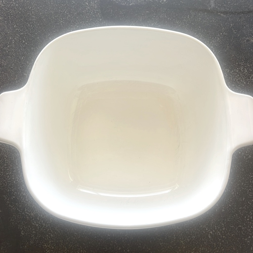 Vintage CorningWare corn flower, white pyroceramic 3/4 ct bowl/baking dish - Picture 4 of 8